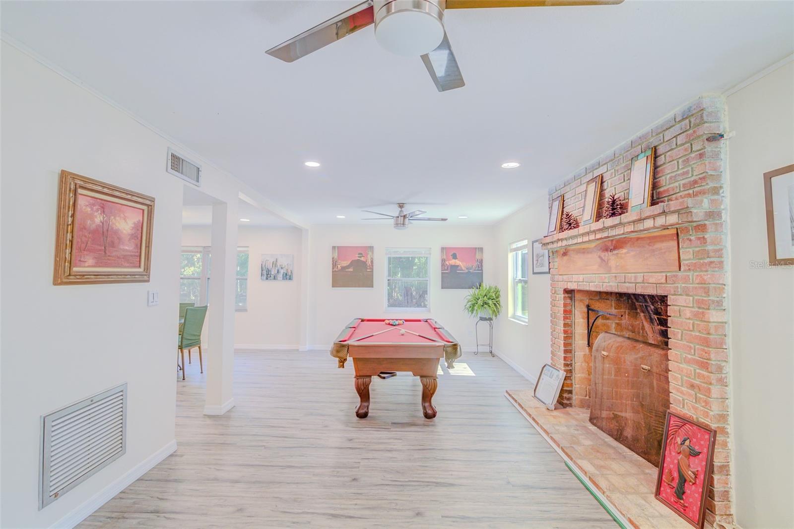 Image 8 of 78 For 15345 Rockridge Road