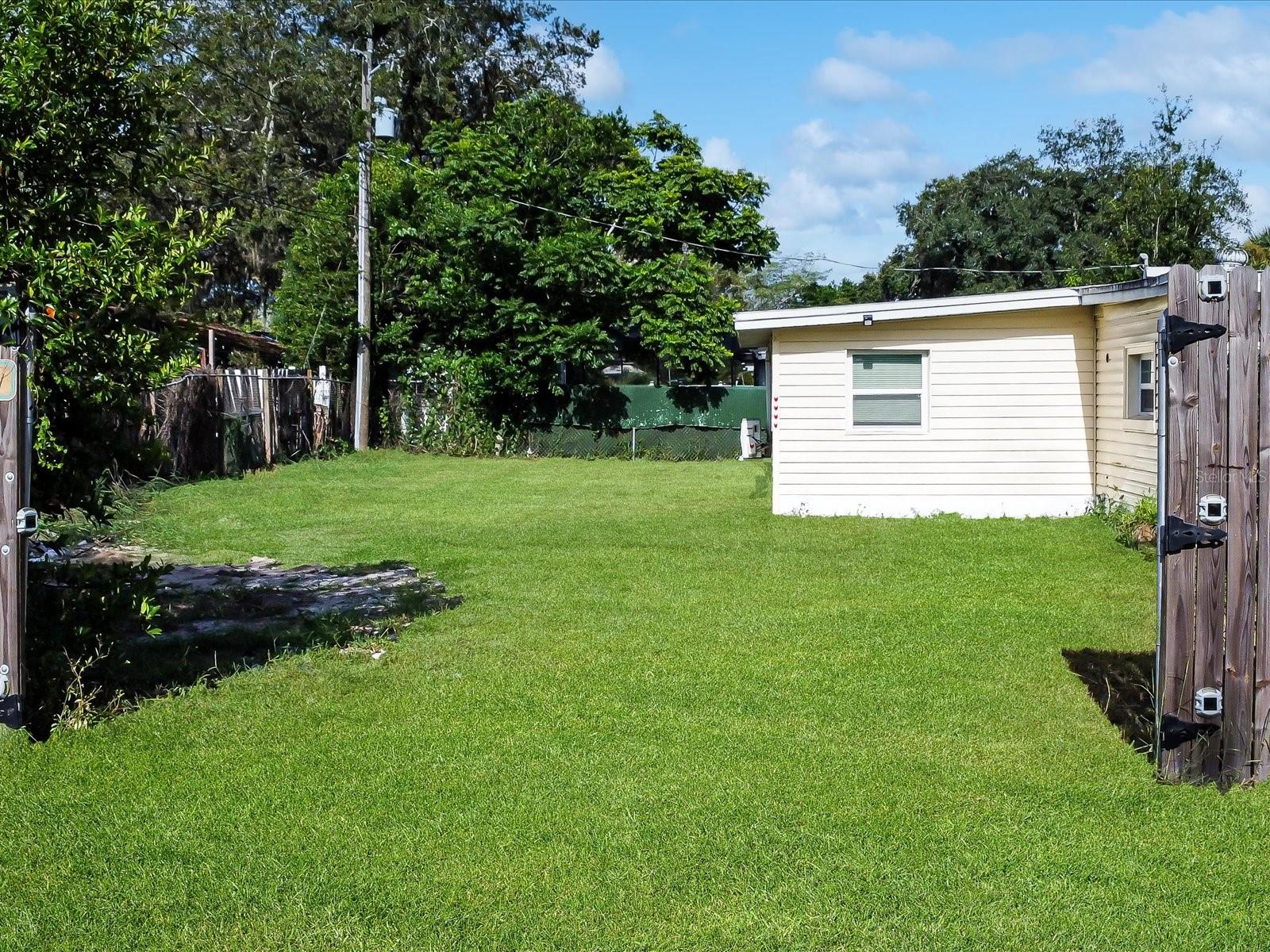 Image 19 of 22 For 8101 Dominguin Street