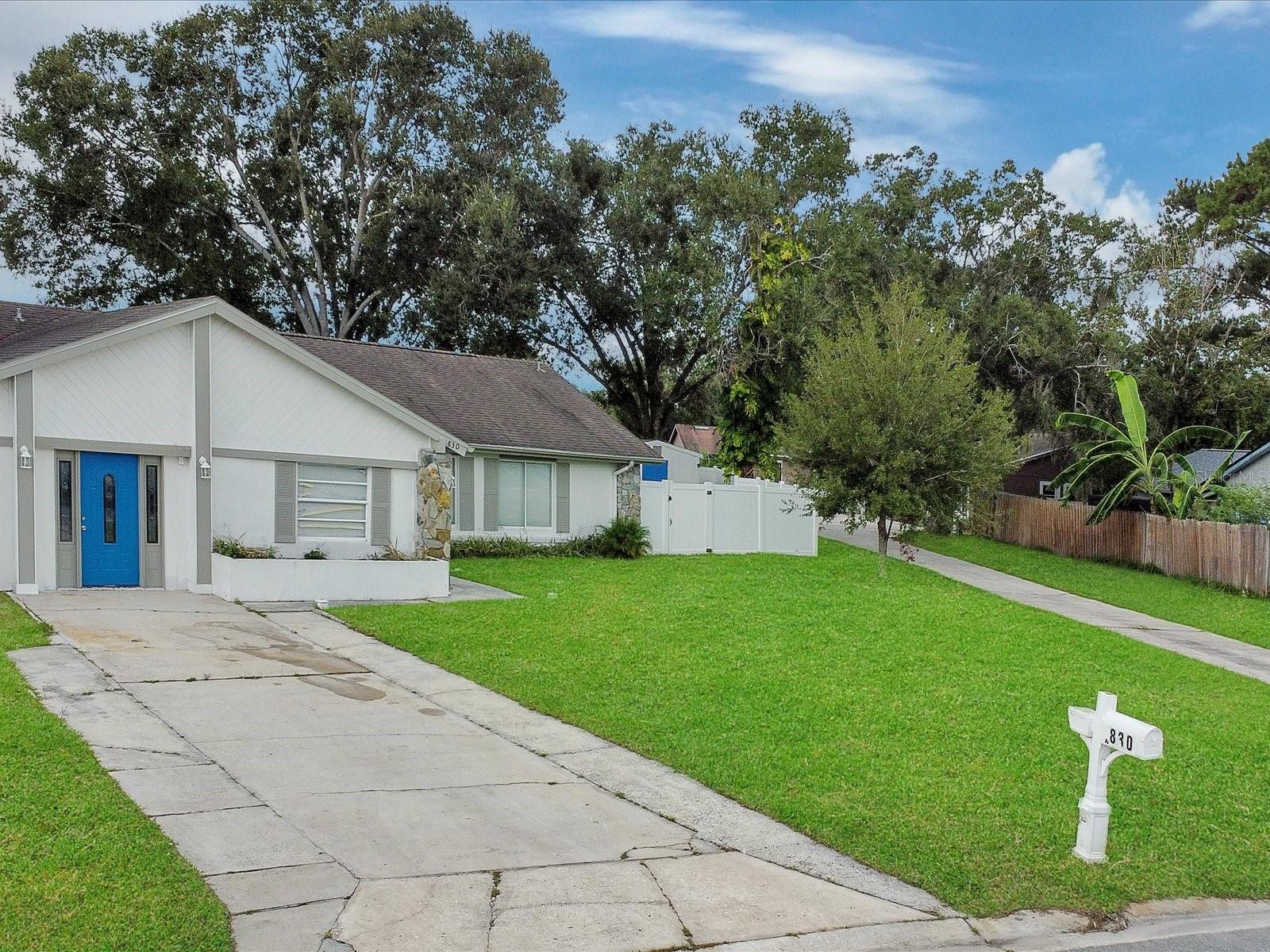 Image 23 of 27 For 830 Flag Lane