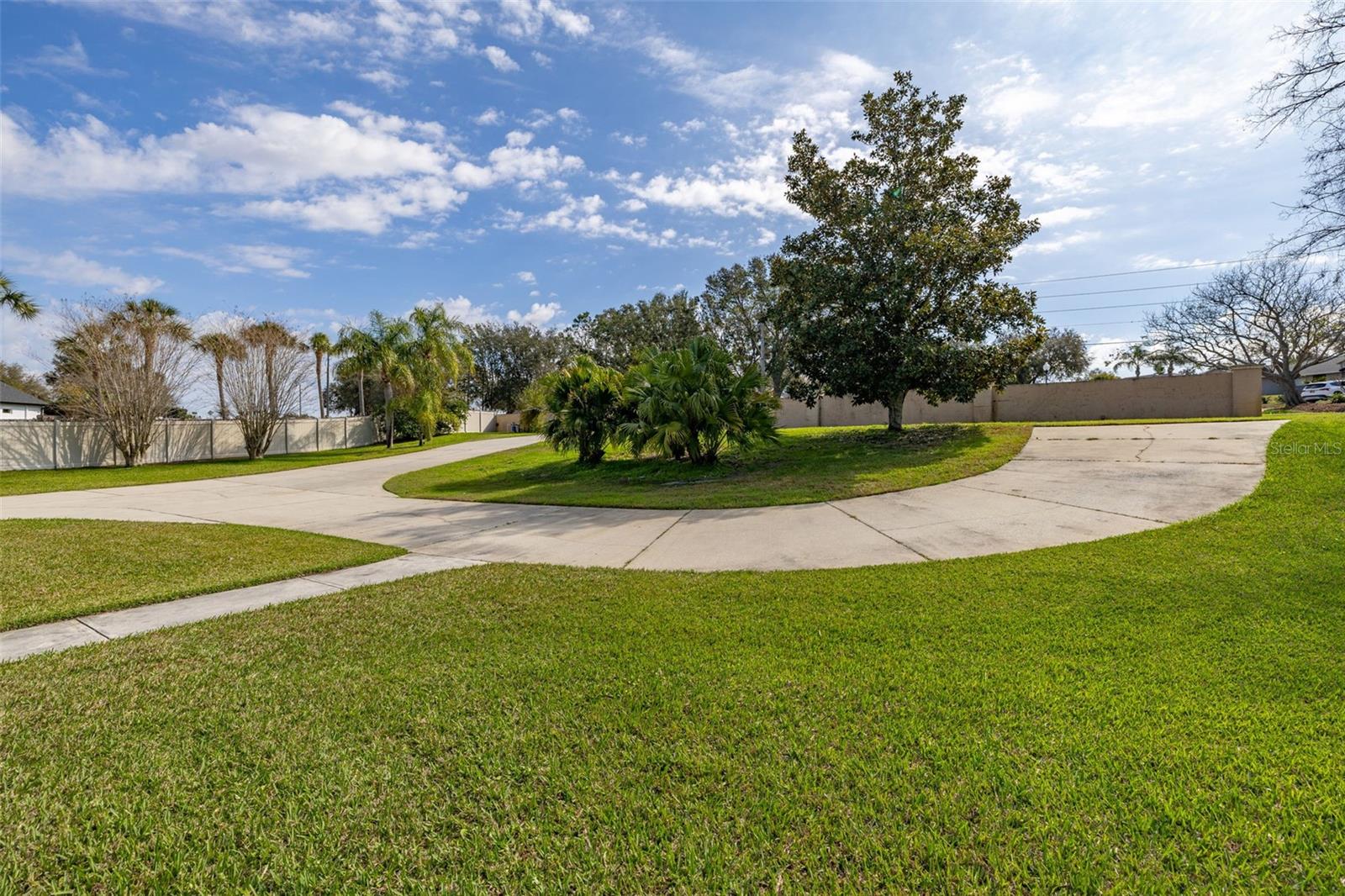 Image 86 of 97 For 10919 Lakeshore Drive