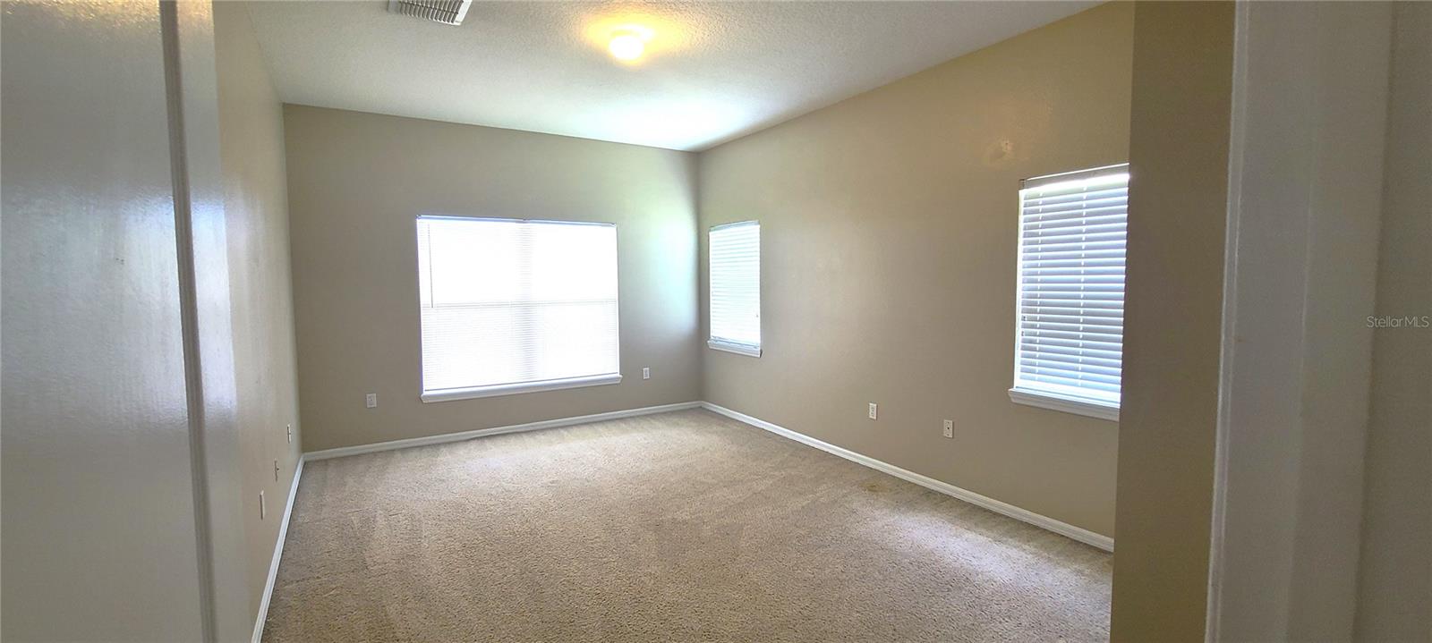 Image 11 of 25 For 3817 Swallowtail Lane