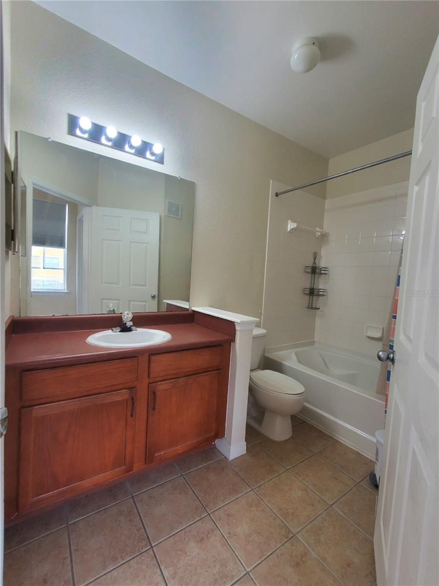 Image 10 of 27 For 8137 Claire Ann Drive 203