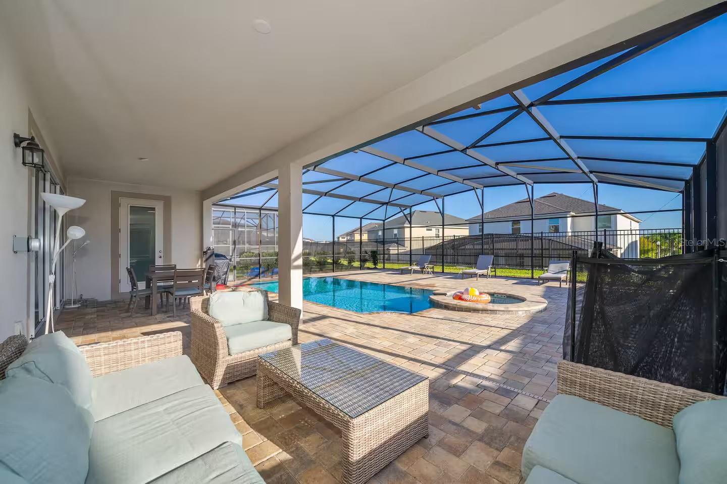 Image 10 of 29 For 1737 Caribbean View Terrace