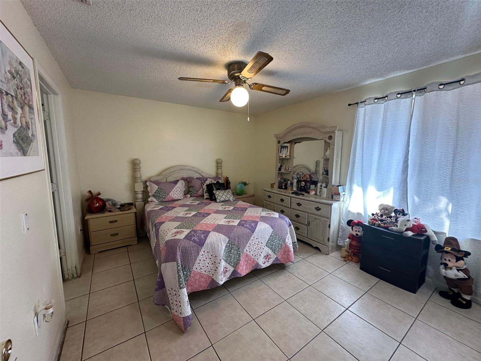 Image 12 of 23 For 996 Dolphin Drive
