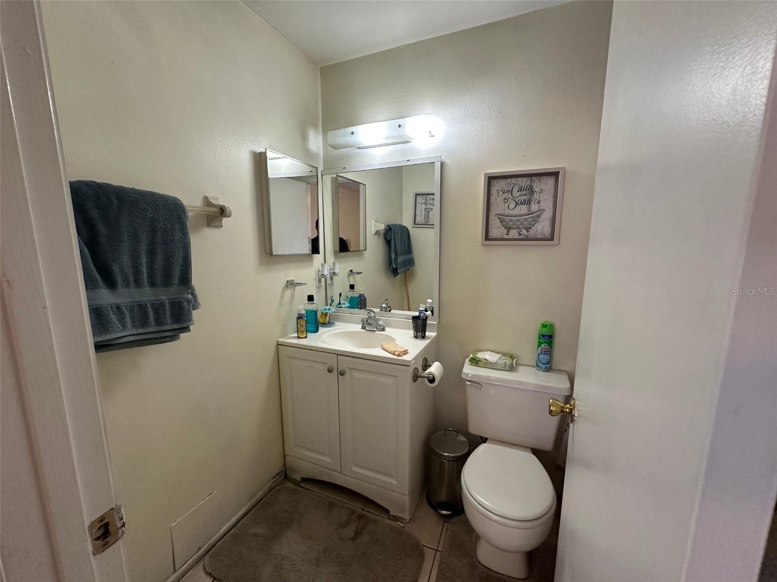 Image 14 of 23 For 996 Dolphin Drive