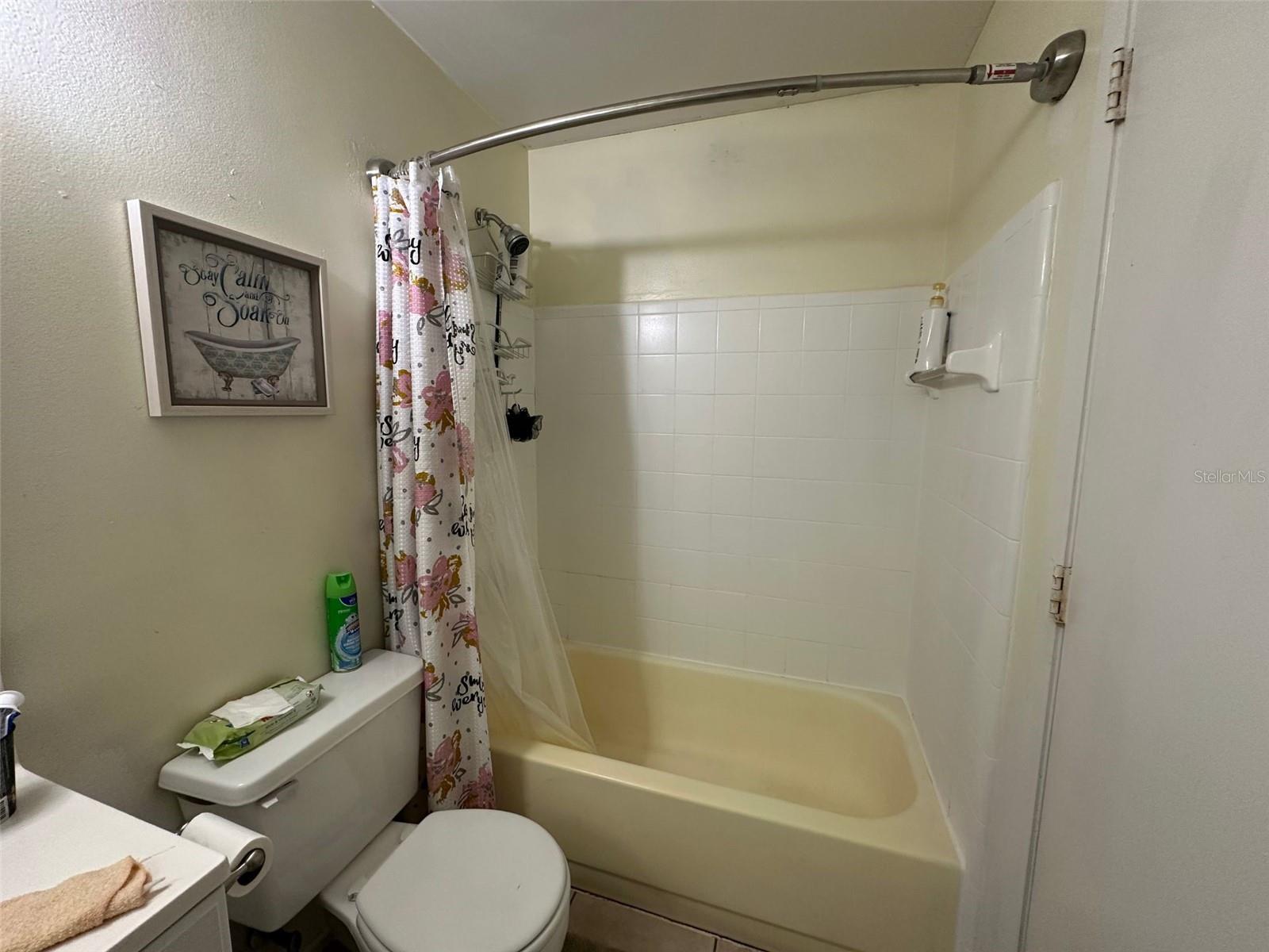 Image 15 of 23 For 996 Dolphin Drive