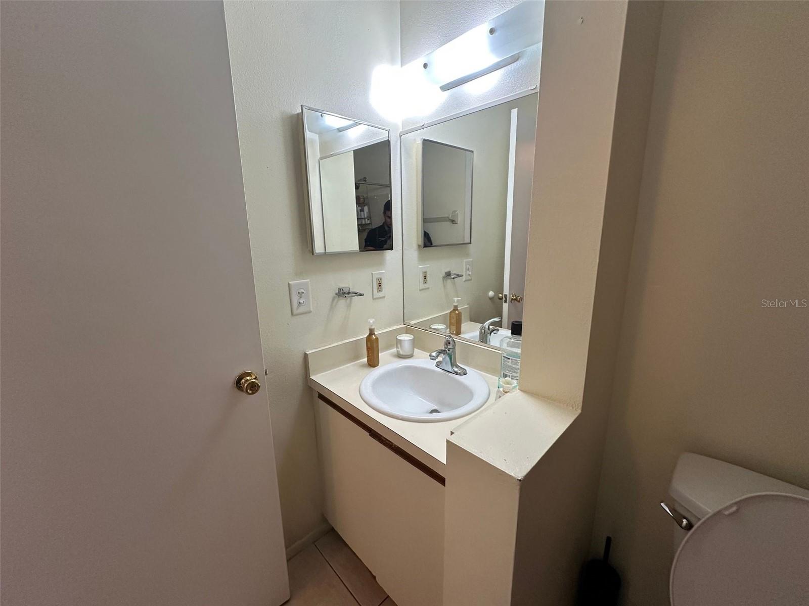 Image 20 of 23 For 996 Dolphin Drive