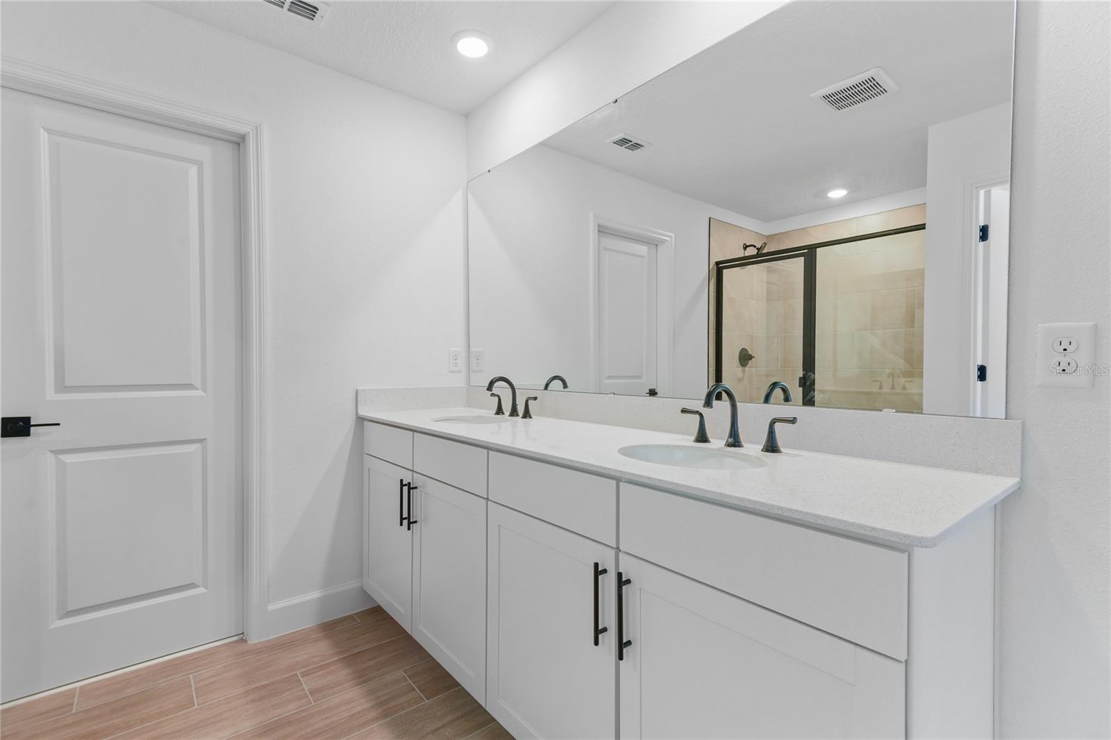 Image 11 of 17 For 3757 Deer Ridge Drive