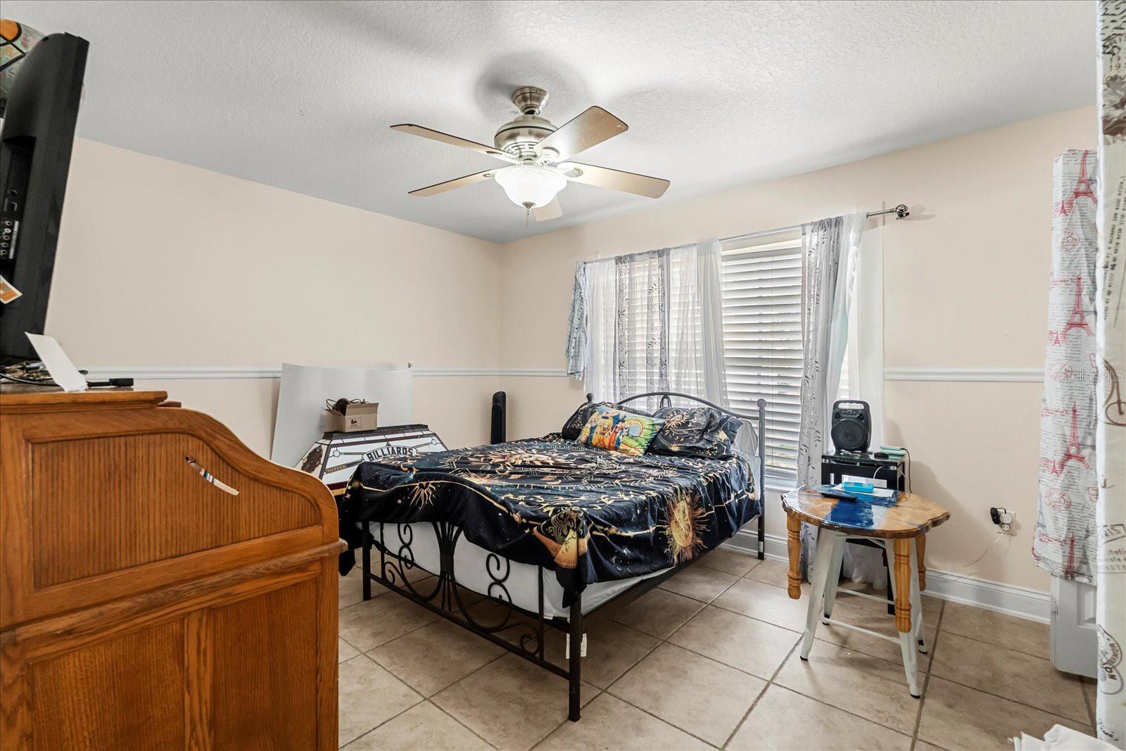 Image 20 of 31 For 1433 Kingston Way