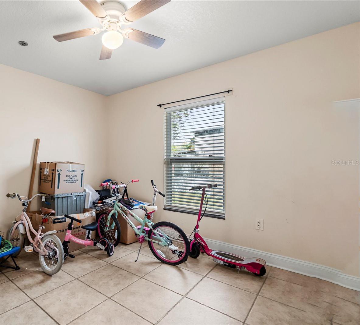 Image 21 of 31 For 1433 Kingston Way