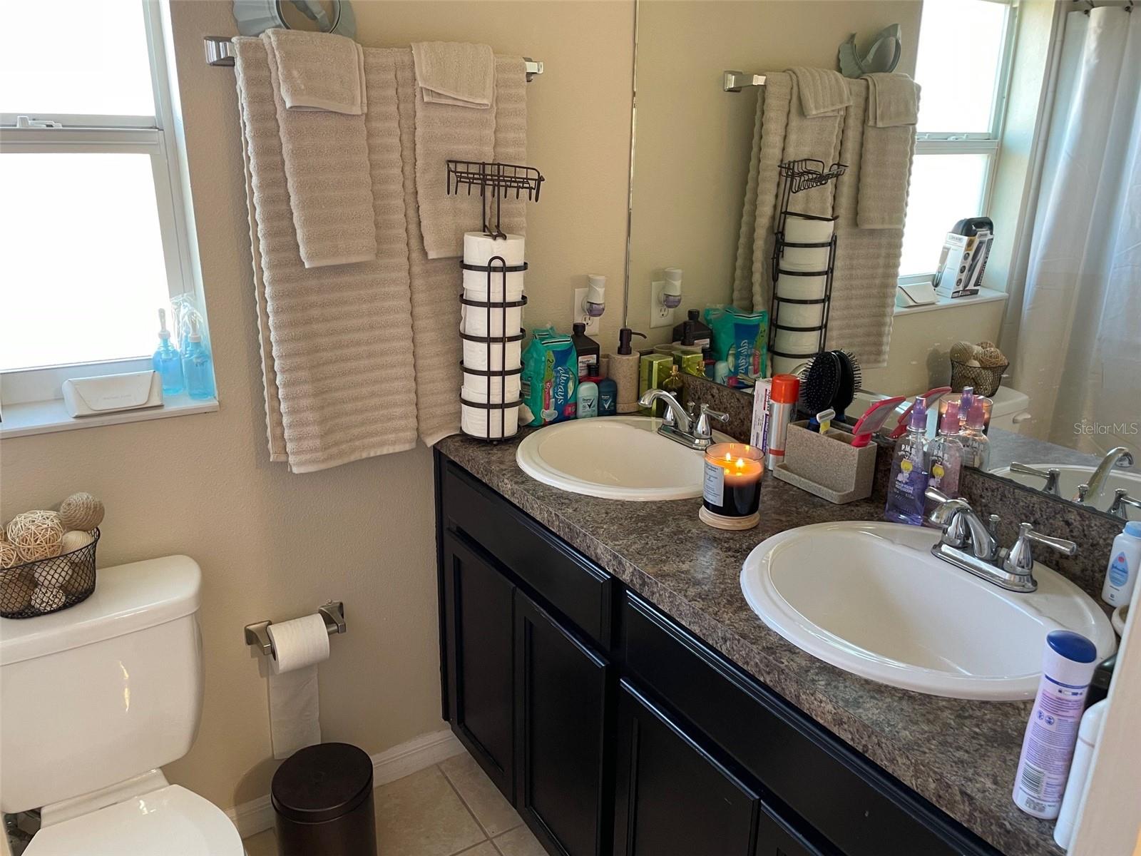 Image 11 of 28 For 828 Abbeville Court