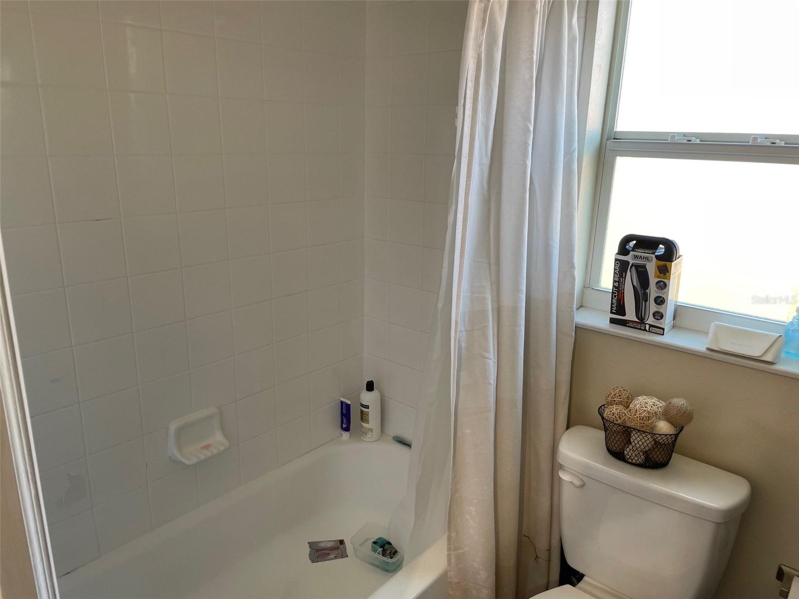 Image 14 of 28 For 828 Abbeville Court