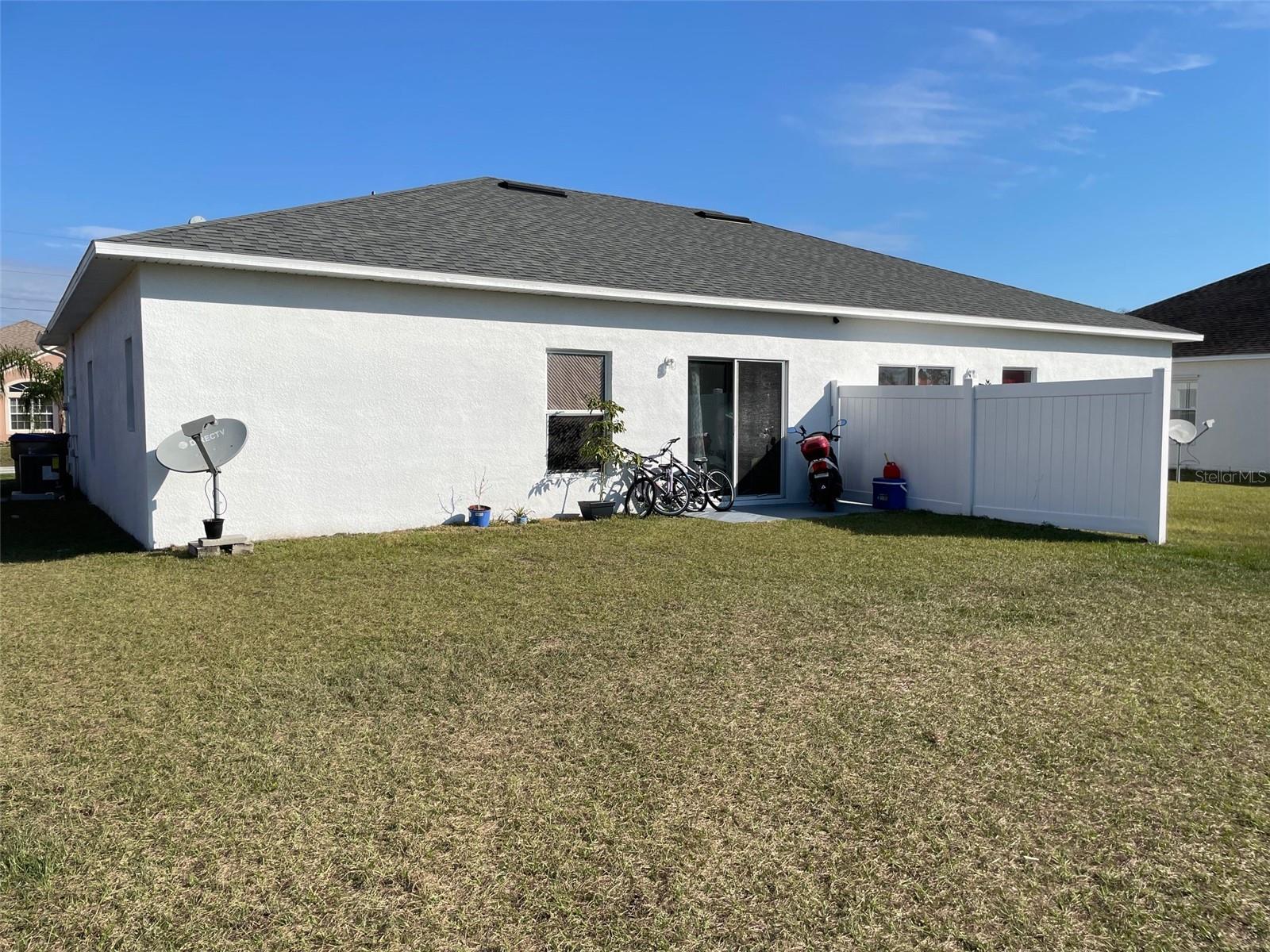 Image 16 of 28 For 828 Abbeville Court