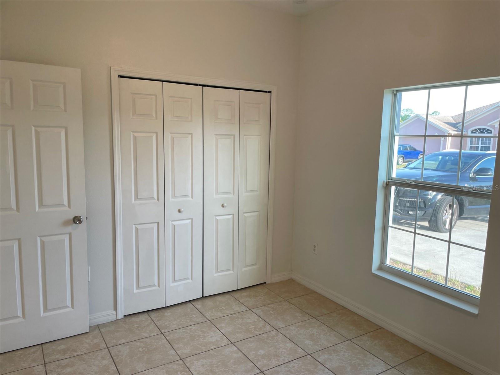 Image 21 of 28 For 828 Abbeville Court
