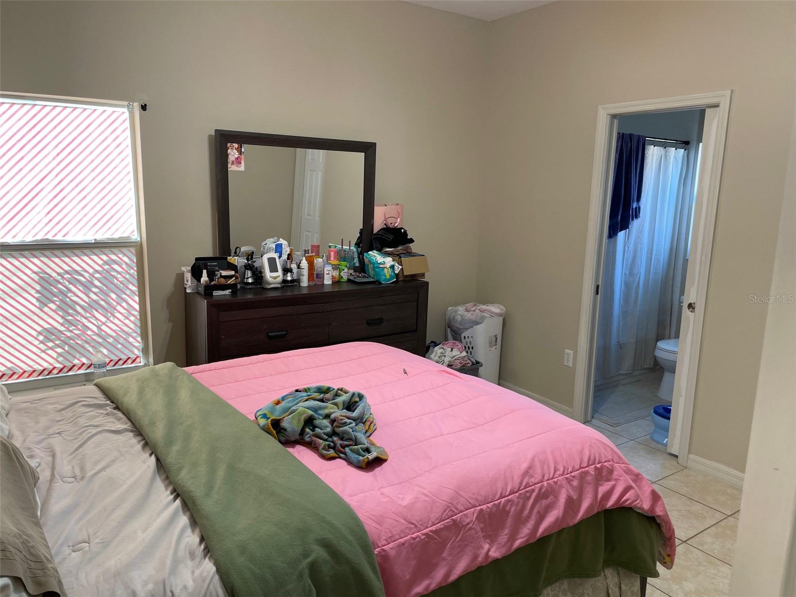 Image 6 of 28 For 828 Abbeville Court