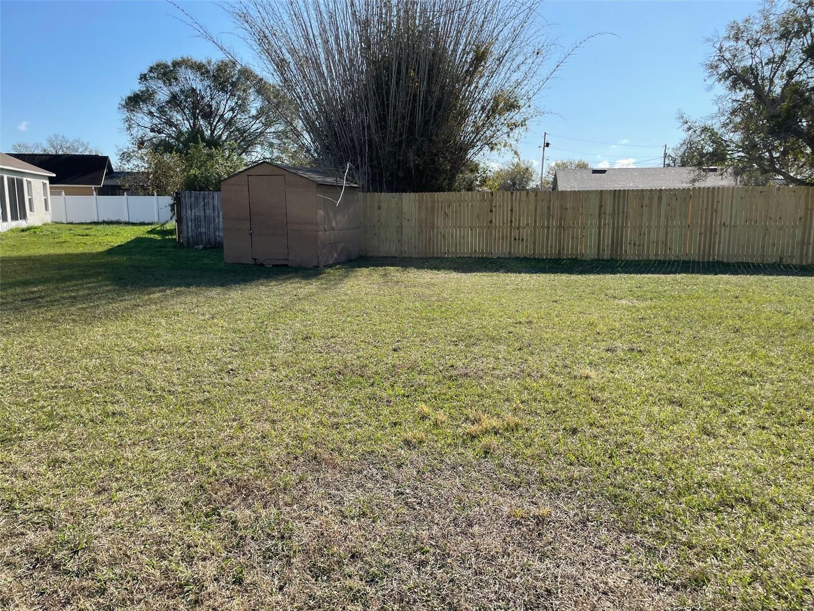 Image 9 of 28 For 828 Abbeville Court