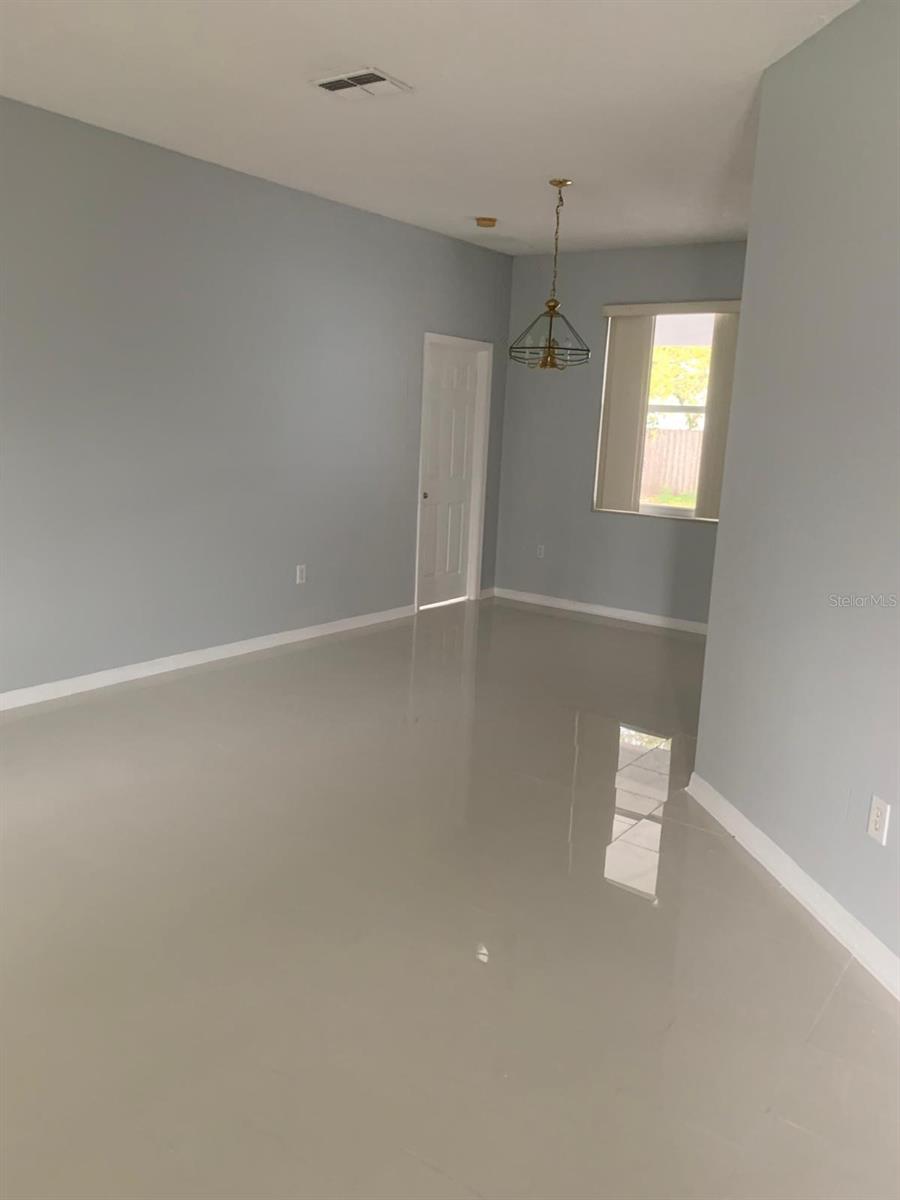 Image 21 of 25 For 808 Massy Court