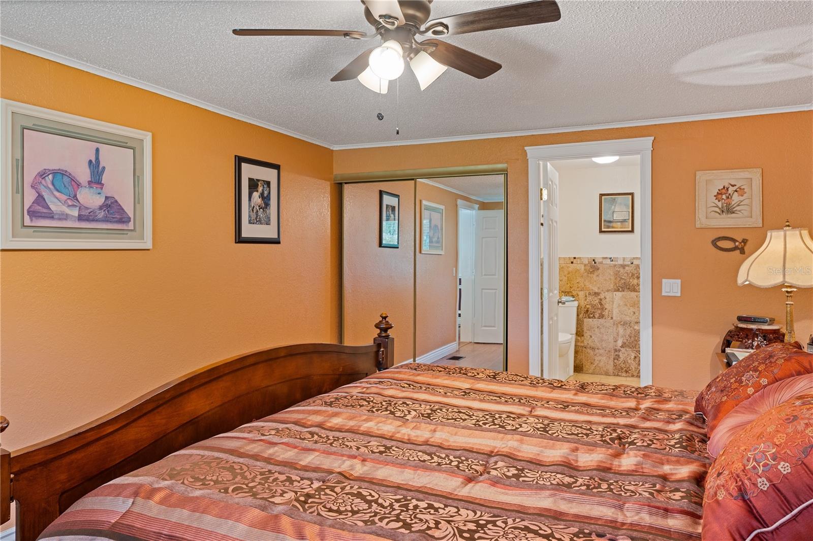 Image 12 of 43 For 401 Woodlawn Terrace