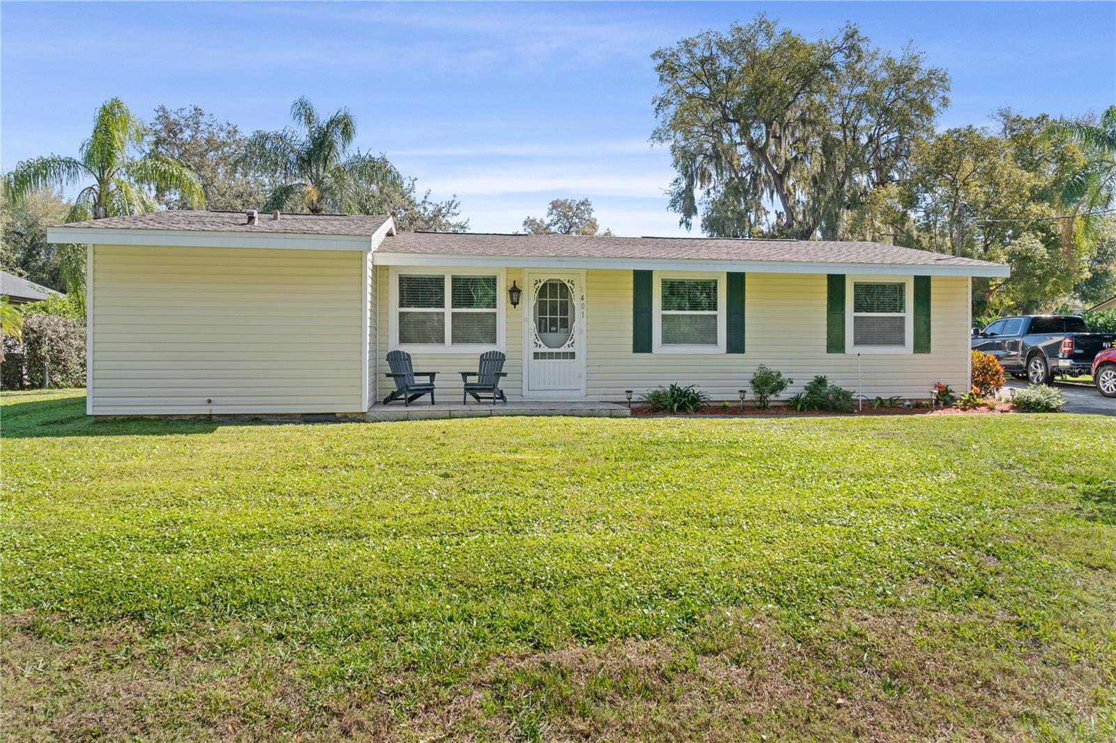 Image 4 of 43 For 401 Woodlawn Terrace