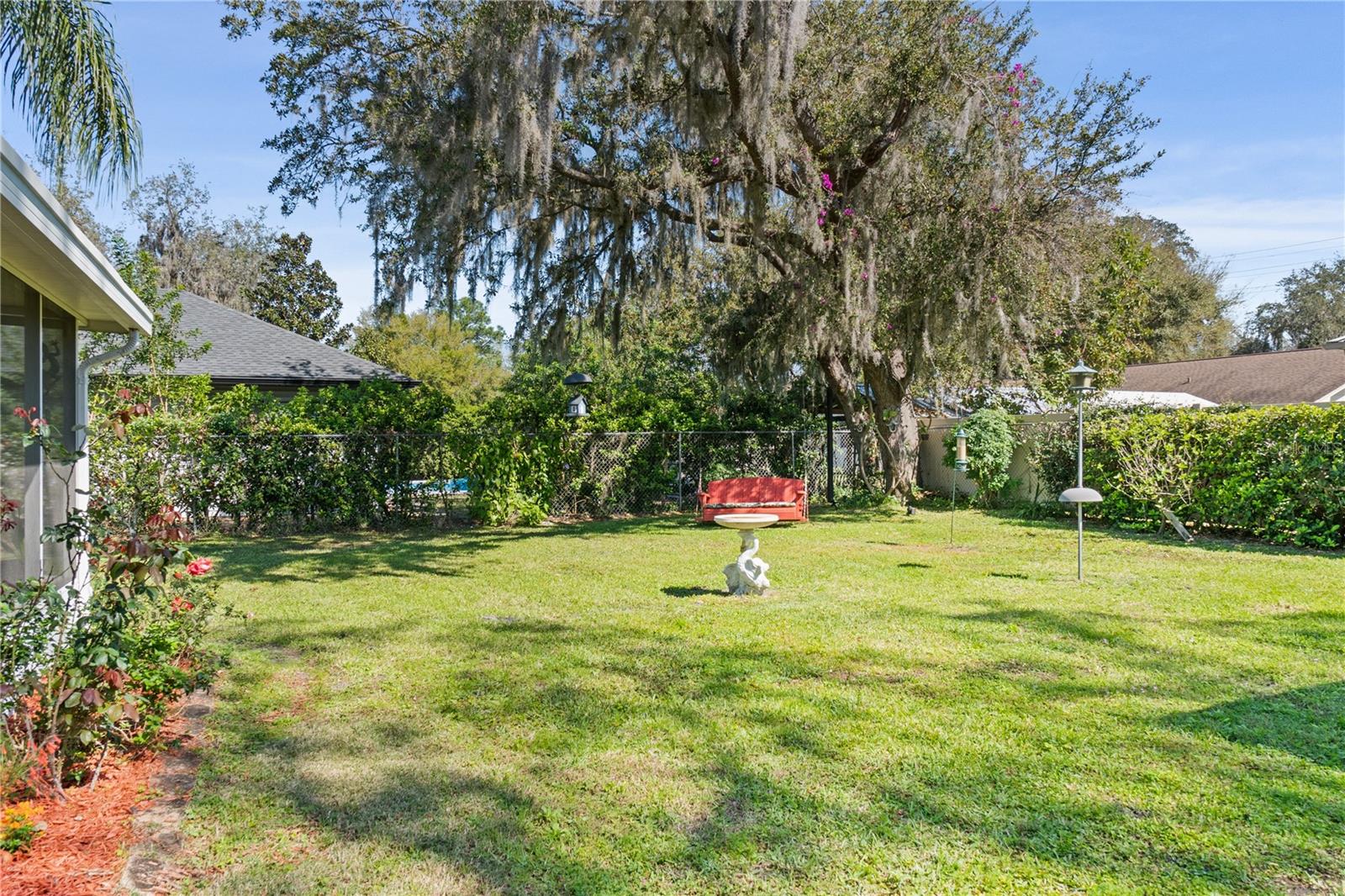 Image 41 of 43 For 401 Woodlawn Terrace