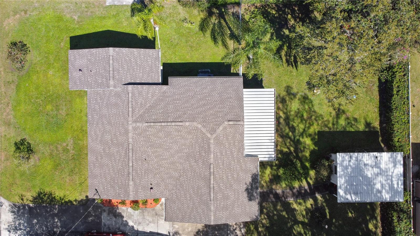 Image 42 of 43 For 401 Woodlawn Terrace
