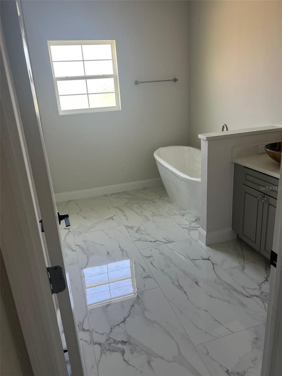 Image 9 of 14 For 301 Bowfin Drive