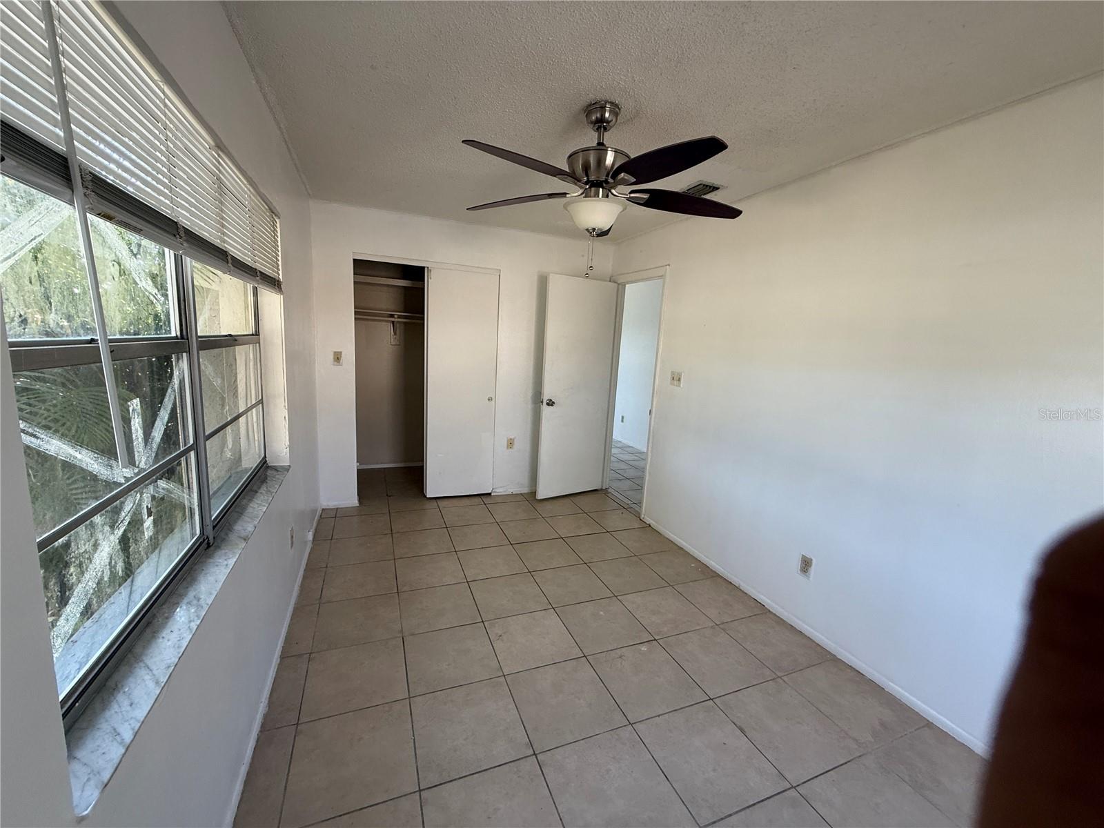 Image 12 of 23 For 116 Mante Drive