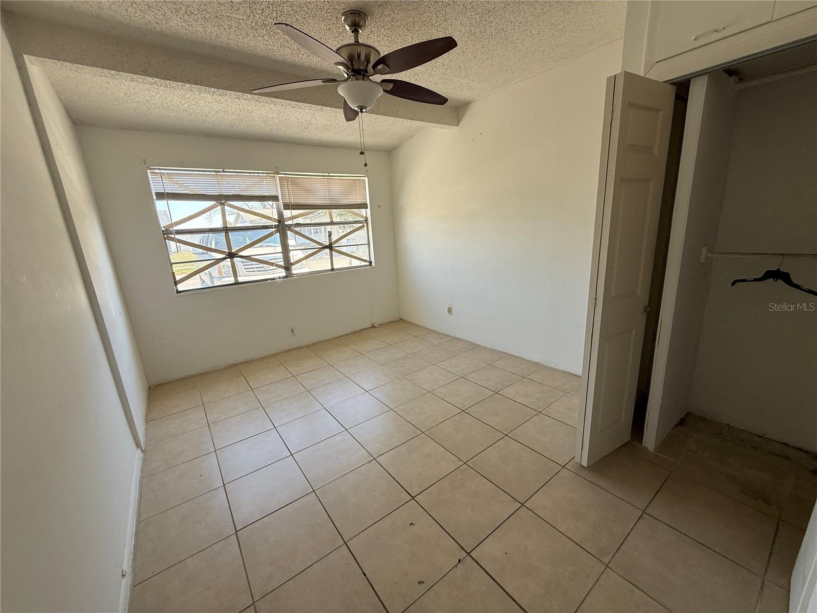 Image 16 of 23 For 116 Mante Drive