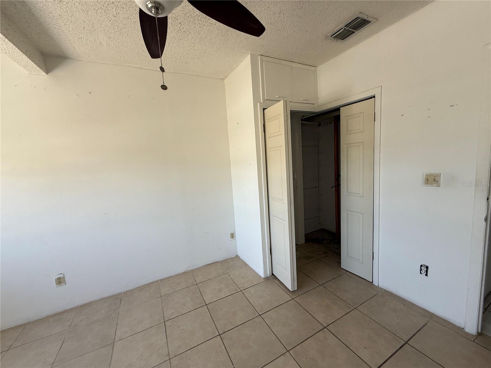 Image 17 of 23 For 116 Mante Drive