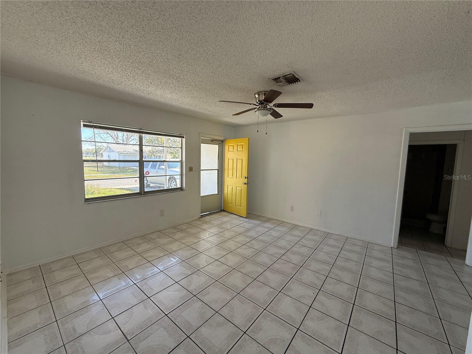 Image 2 of 23 For 116 Mante Drive