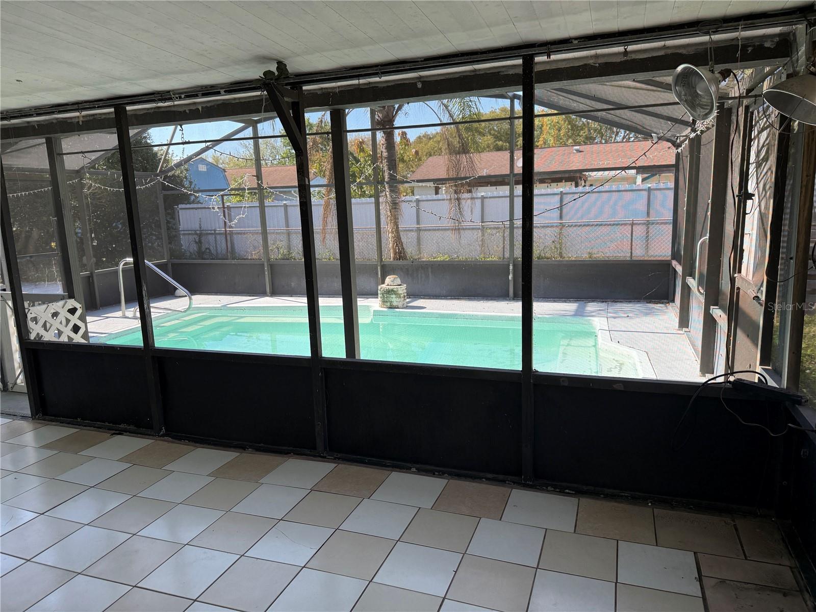 Image 20 of 23 For 116 Mante Drive