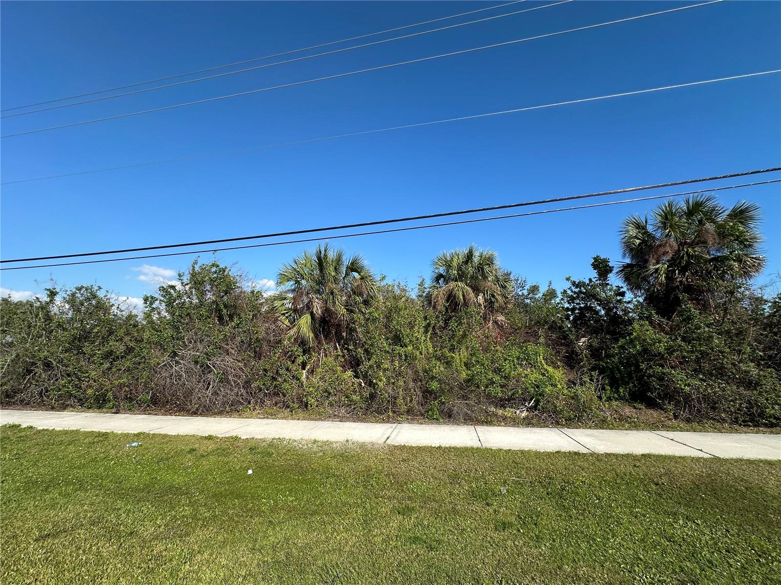 Image 3 of 20 For 6390 Spinnaker Boulevard
