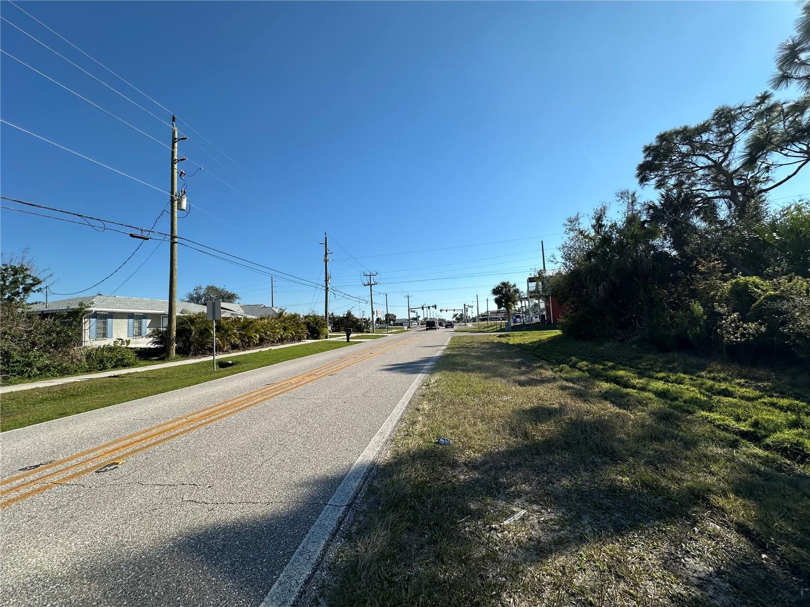 Image 4 of 20 For 6390 Spinnaker Boulevard