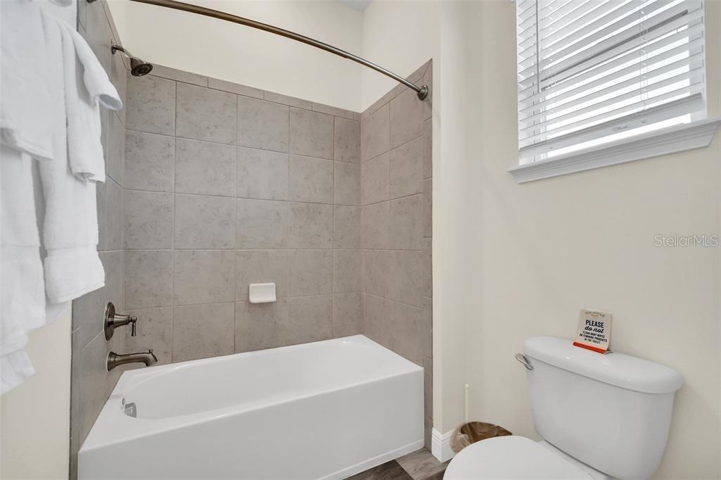 Image 12 of 41 For 8029 Sandy Toes Way