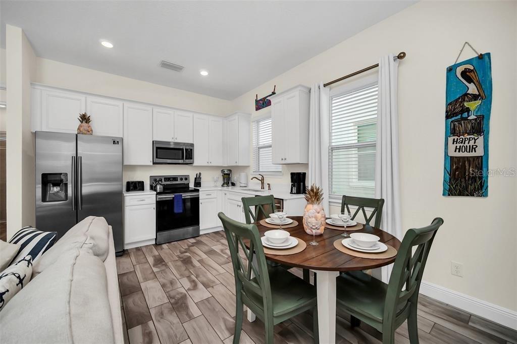 Image 8 of 41 For 8029 Sandy Toes Way