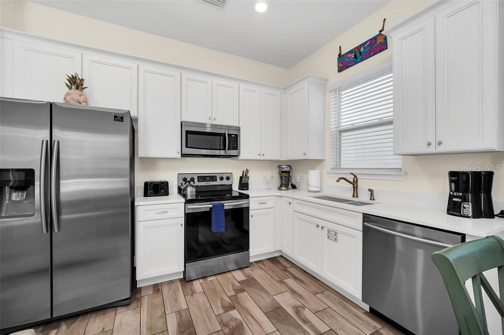 Image 9 of 41 For 8029 Sandy Toes Way