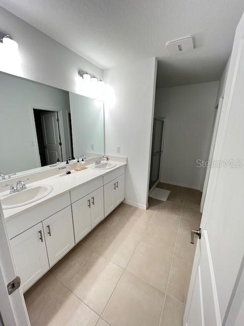 Image 16 of 22 For 200 Aquamarine Lane