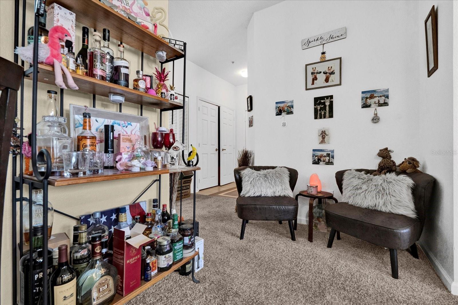 Image 15 of 32 For 8103 Coconut Palm Way 205