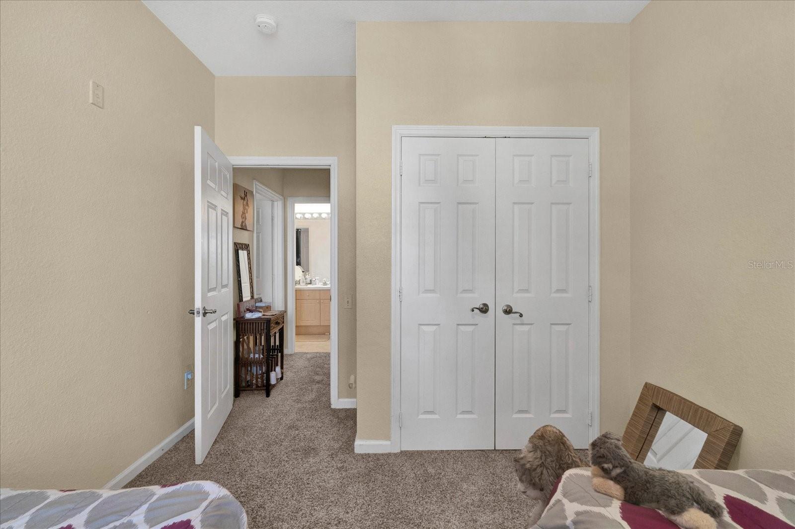 Image 19 of 32 For 8103 Coconut Palm Way 205