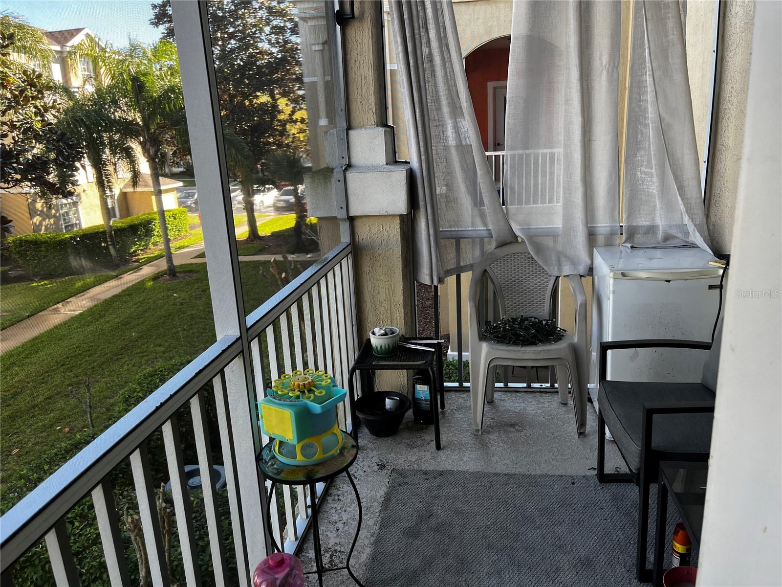 Image 27 of 32 For 8103 Coconut Palm Way 205