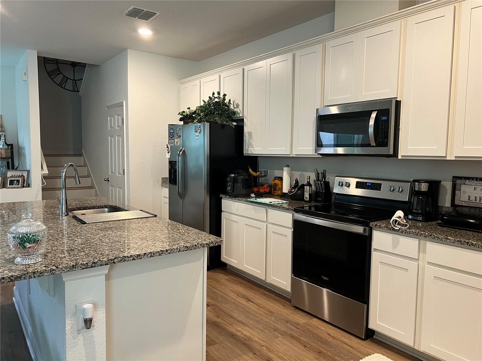 Image 11 of 48 For 9690 Emerald Berry Drive