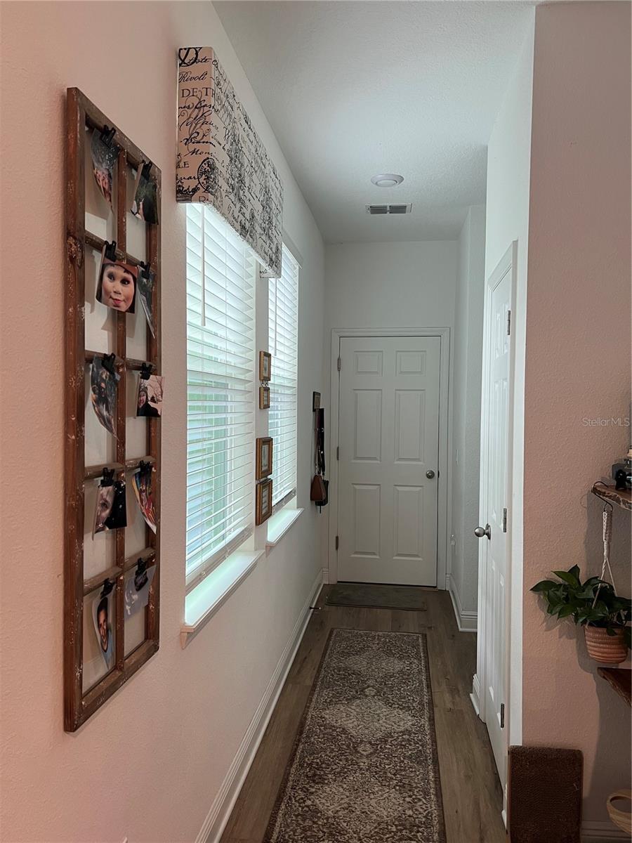 Image 16 of 48 For 9690 Emerald Berry Drive