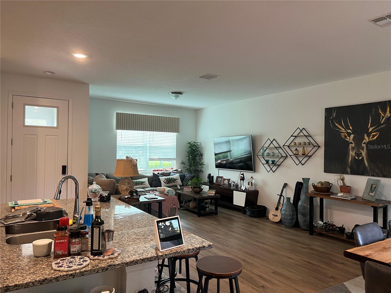 Image 4 of 48 For 9690 Emerald Berry Drive