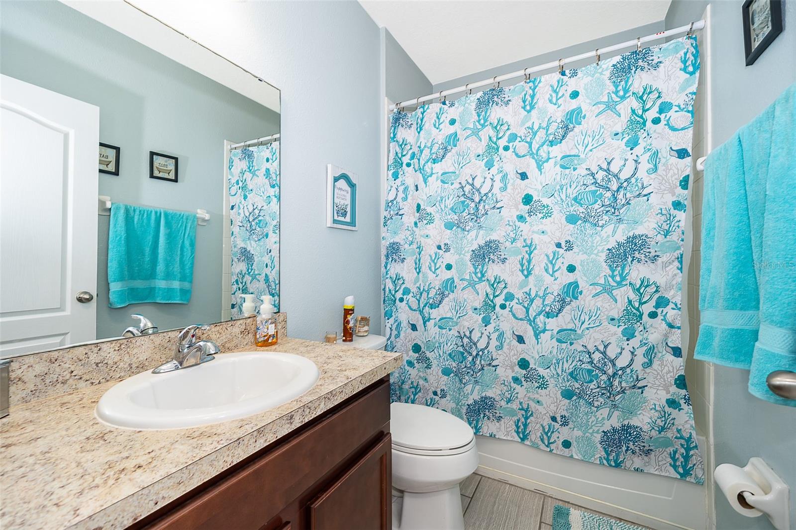 Image 13 of 19 For 579 Lucerne Boulevard