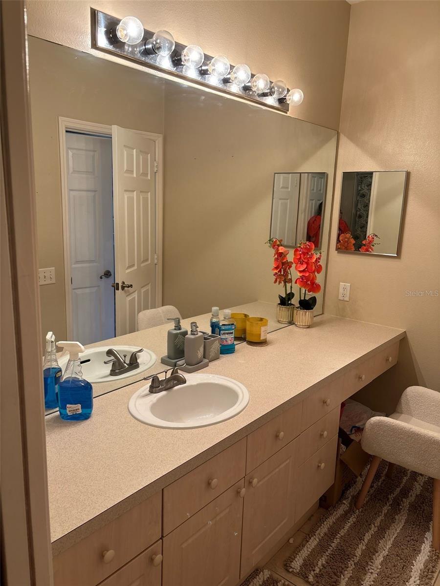 Image 17 of 35 For 2300 Silver Palm Drive 204