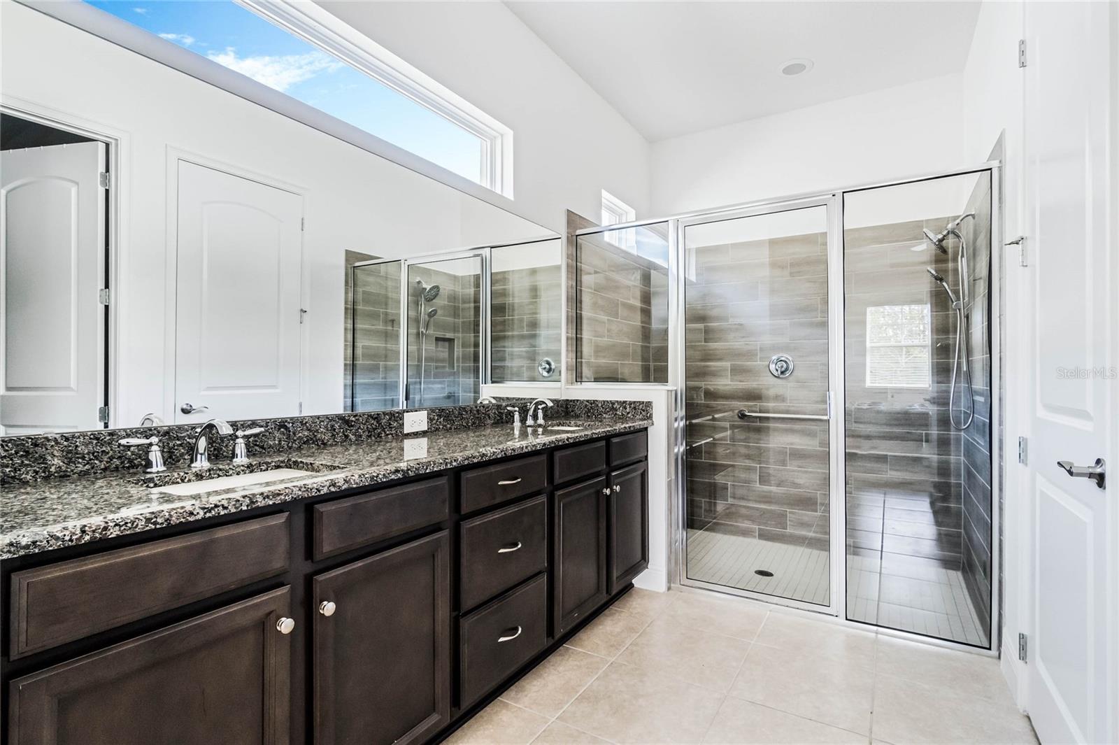 Image 22 of 32 For 5151 Twin Lakes Boulevard