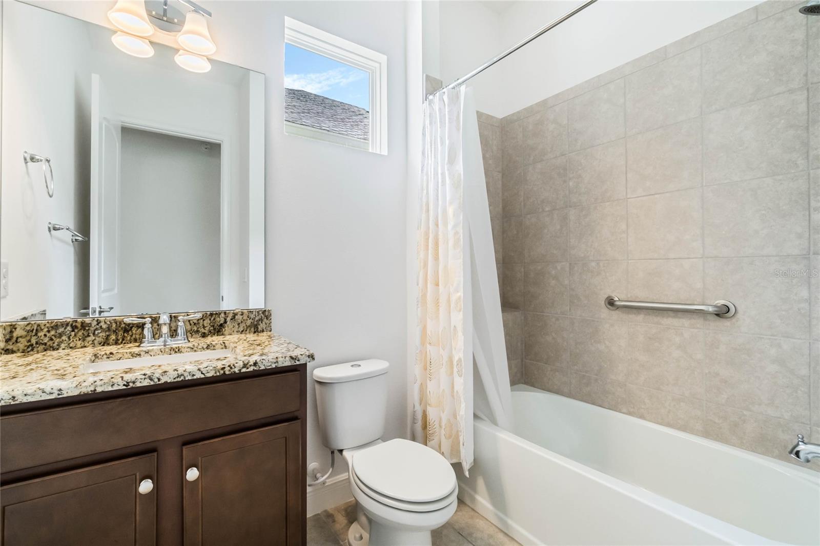 Image 24 of 32 For 5151 Twin Lakes Boulevard