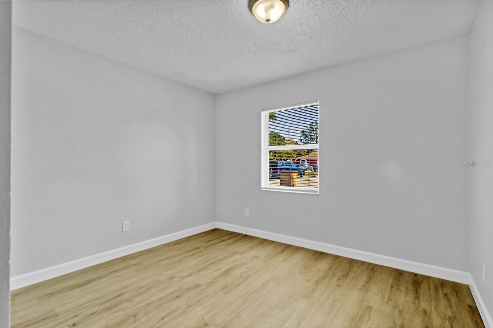 Image 14 of 18 For 30 Las Palmas Way