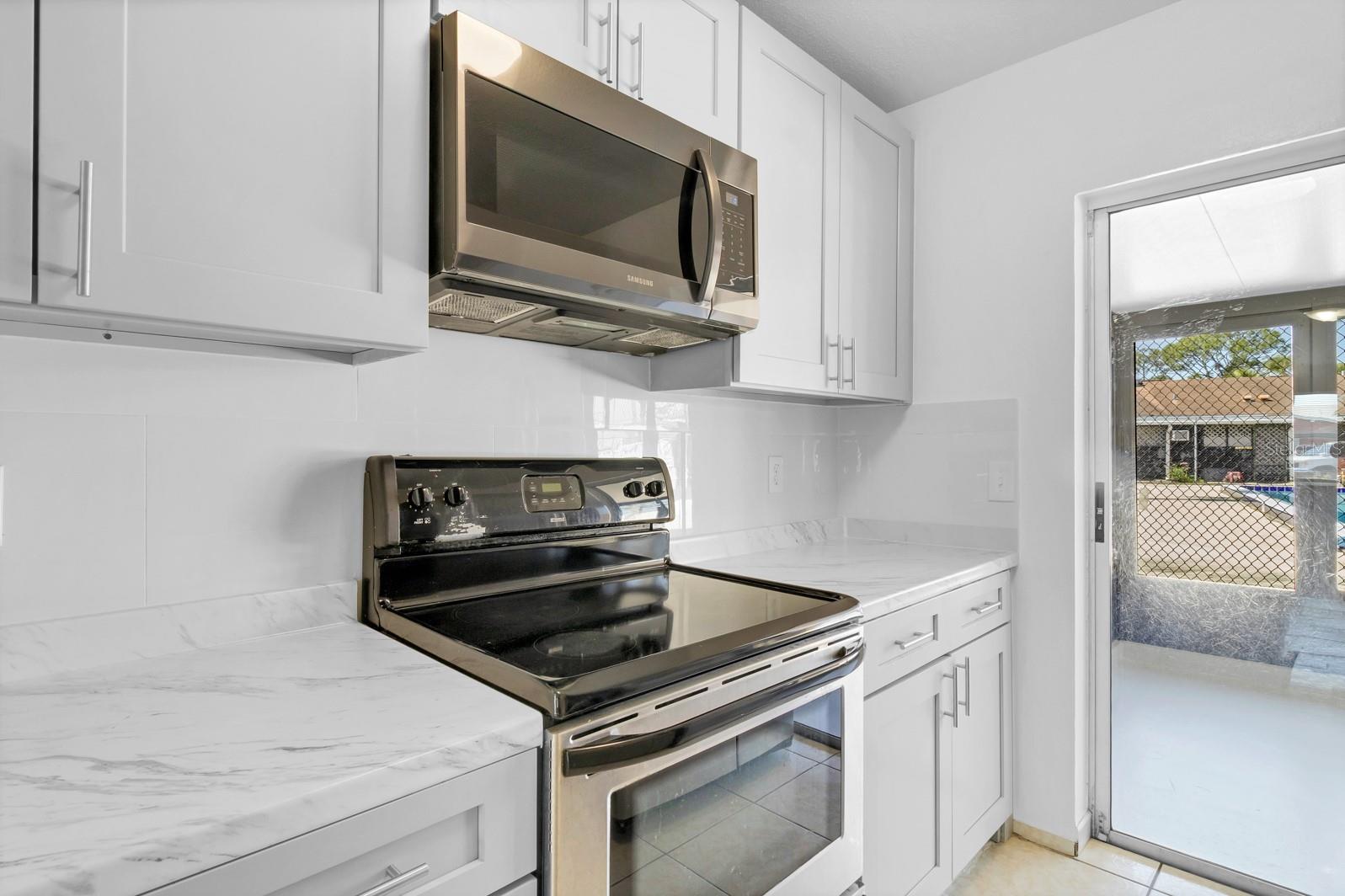 Image 3 of 18 For 30 Las Palmas Way