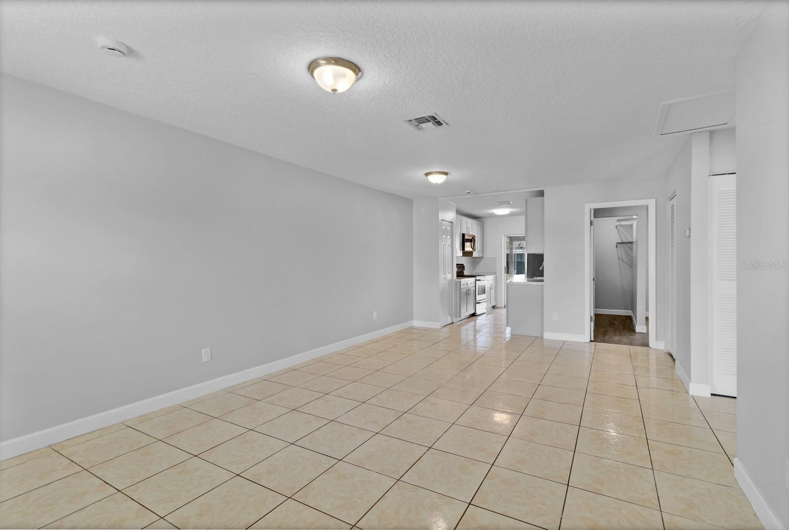 Image 8 of 18 For 30 Las Palmas Way